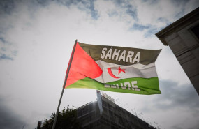 ep archivo   una bandera durante una manifestacion en apoyo al sahara occidental desde atocha a la