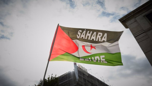 ep archivo   una bandera durante una manifestacion en apoyo al sahara occidental desde atocha a la