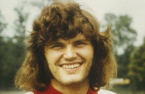 ep barry hulshoff con el ajax