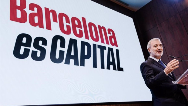 ep el alcalde de barcelona jaume collboni imparte la conferencia barcelona es capital en el museo