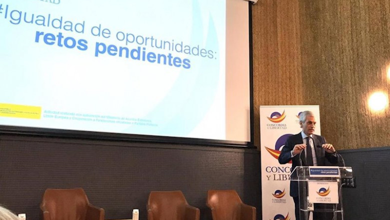 ep el presidente de la fundacion concordia y libertad adolfo suarez illana presenta unas jornadas