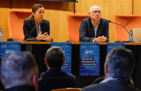 ep la conselleira do mar marta villaverde en una jornada en burela