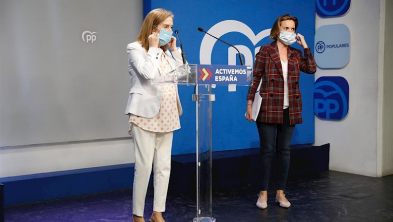 ep la vicesecretaria de politica social del pp cuca gamarra y la vicepresidenta del congreso ana