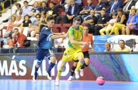 ep mauricio guterres jugadorjaen paraiso interior disputabalon suelto