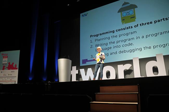 ep ponencialliukascongreso itworldedusant cugat