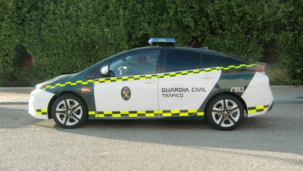 ep toyota prius guardia civil trafico