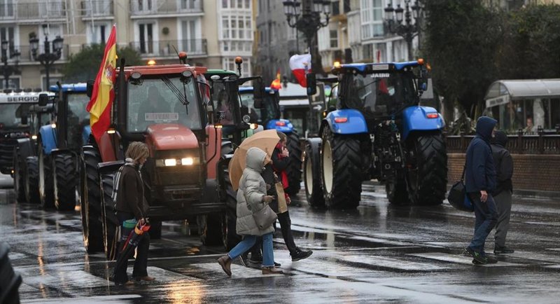 Tractorada en Santander | NACHO CUBERO-EUROPA PRESS ep tractorada en santander