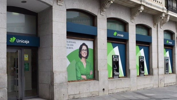 ep unicaja lanza una campana para facilitar el consumo a clientes y mejorar el precio de los