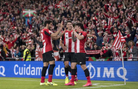 ep varios jugadores del athletic club celebran un gol