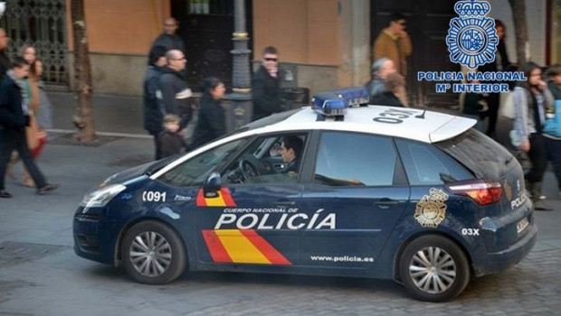 ep vehiculo de la policia nacional 20200413144004