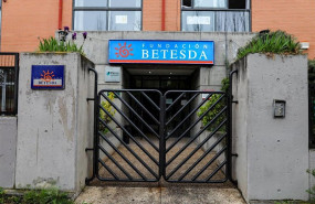 ep verja y zonas exteriores pertenecientes a la residencia de disminuidos psiquicos belisana donde