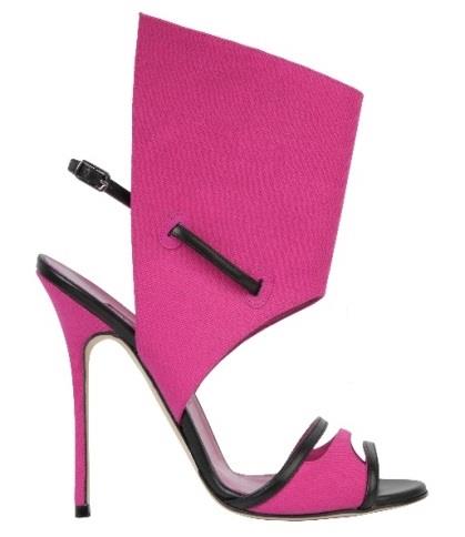 Zapato rosa de tacón de Manolo Blahnik | MUSEO NACIONAL DE ARTES DECORATIVAS ep zapato rosataconmanolo blahnik