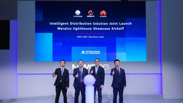 from left simon zhou general manager of overseas marketing sanxing ningbident 