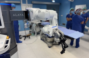 robot alaya 1 en tamano grande