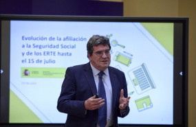 ep archivo   el ministro de inclusion seguridad social y migraciones jose luis escriva ofrece un