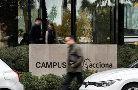 ep archivo   logotipo de acciona en la sede de madrid a 14 de noviembre de 2025