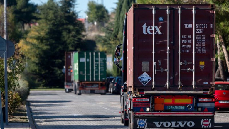 Archivo - Varios camiones circulan por una carretera, a 12 de noviembre de 2021, en Madrid (España) | Alberto Ortega - Europa Press - Archivo ep archivo varios camiones circulan por una carretera a 12 de noviembre de 2021 en madrid espana