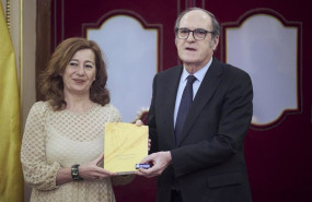 ep el defensor del pueblo angel gabilondo entrega el informe anual 2025 de la institucion a la