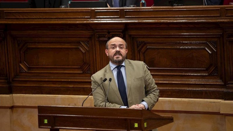 El líder del PP catalán, Alejandro Fernández, en su intervención en el pleno del Parlament del 27 de enero de 2020. | PAU VENTEO - EUROPA PRESS - Archivo ep el lider del pp catalan alejandro fernandez en su intervencion en el pleno del parlament del 27