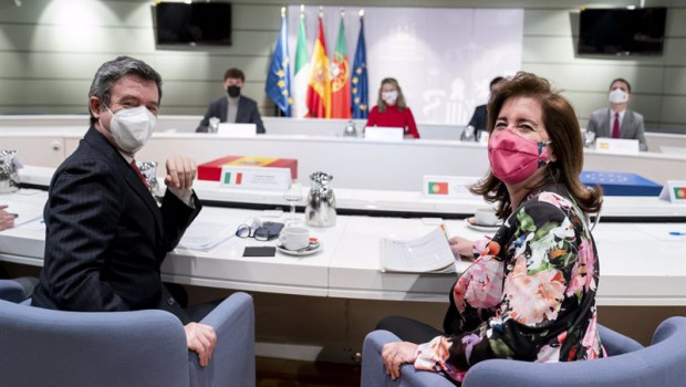 ep el ministro de trabajo y politicas sociales de italia andrea orlando i y la ministra de trabajo
