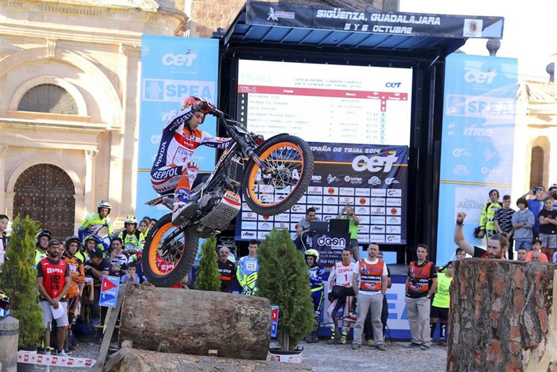 ep el piloto catalan toni bou repsol honda campeon de espana de trial