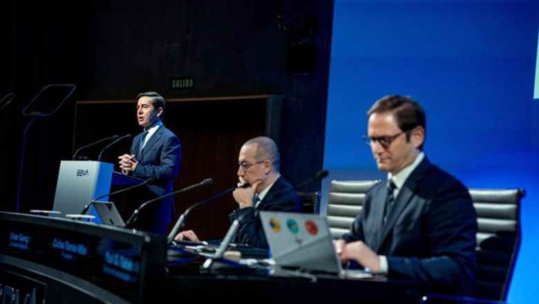 ep el presidente de bbva carlos torres vila presenta los resultados de bbva en 2022 en el auditorio ep el presidente de bbva carlos torres vila presenta los resultados de bbva en 2022 en el auditorio