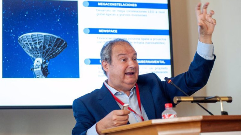 El presidente de Hispasat, Jordi Hereu, en los cursos de verano de la APIE en la Universidad Internacional Menéndez Pelayo (UIMP) | APIE ep el presidente de hispasat jordi hereu en los cursos de verano de la apie en la universidad