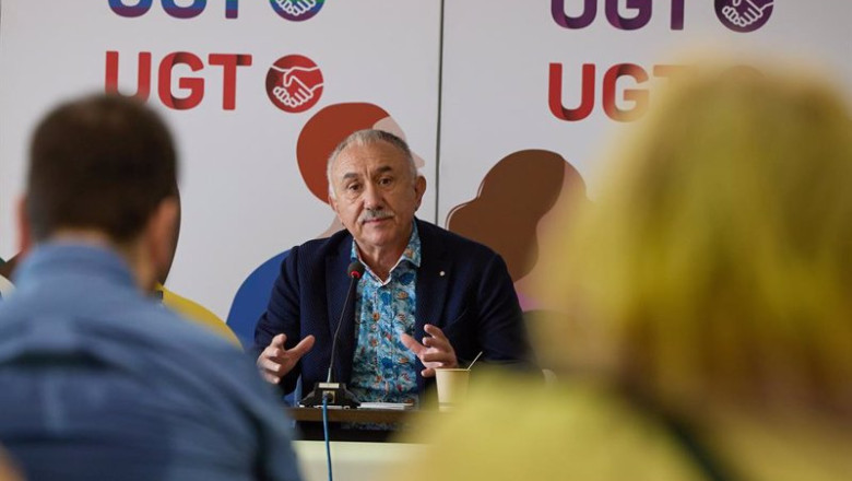 ep el secretario general de ugt pepe alvarez presentando en rueda de prensa un informe sobre la ep el secretario general de ugt pepe alvarez presentando en rueda de prensa un informe sobre la