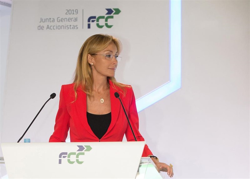 https://img6.s3wfg.com/web/img/images_uploaded/d/1/ep_esther_alcocerla_junta_general_accionistas_fcc_2019.jpg