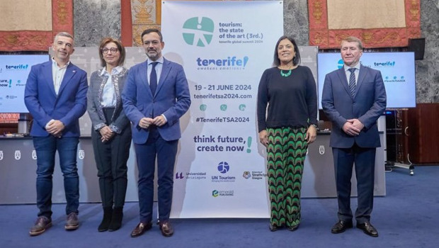 ep foto de familia tras la presentacion del tenerife global summit 2024 auspiciado por la