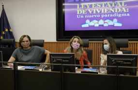 ep i d la alcaldesa de barcelona ada colau la vicepresidenta de trabajo y economia social yolanda
