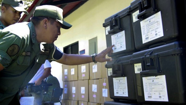ep imagen del reparto de documentacion electoral en venezuela
