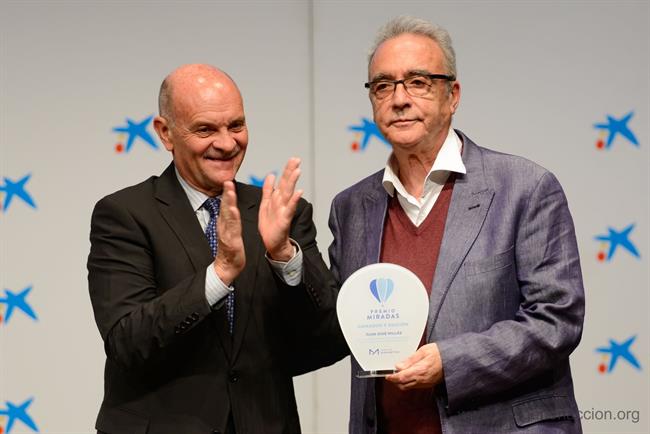 Juan José Millas recibe el Premio Miradas de Fundación Manantial | FUNDACIÓN MANANTIAL ep juan jose millas recibepremio miradasfundacion manantial