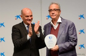 ep juan jose millas recibepremio miradasfundacion manantial