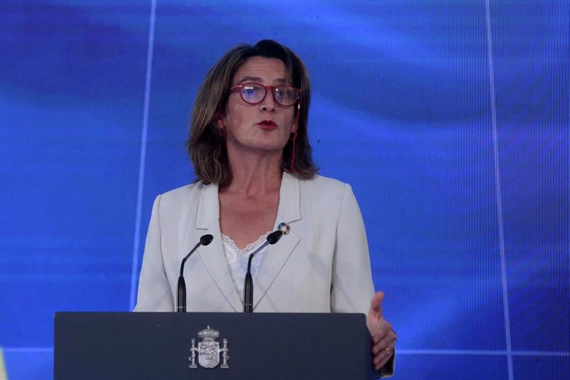 Ribera admite que el precio de la luz seguirá siendo alto durante los próximos meses