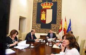ep reunion de emiliano garcia-page con gobierno regional y agentes sociales 25 de marzo de 2020