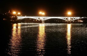 ep rio guadalquivirpuentetriana sevilla
