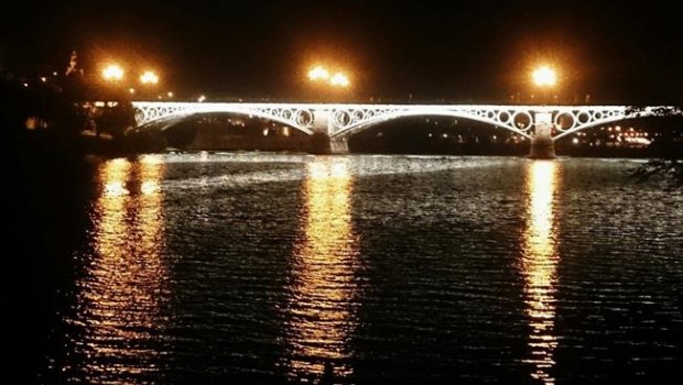 ep rio guadalquivirpuentetriana sevilla