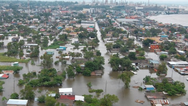inundacion peru