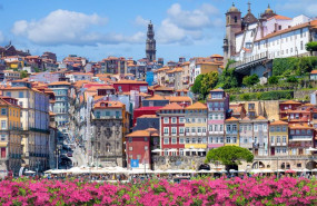 ep archivo   a view of the old district of ribeira porto portugal