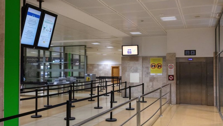 ep archivo control de pasaportes del aeropuerto de girona costa brava ep archivo control de pasaportes del aeropuerto de girona costa brava
