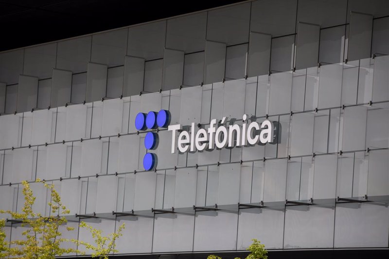 Telefónica, Euskaltel y Cellnex reparten dividendo este jueves