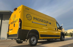 ep archivo   el nuevo vehiculo blindado electrico de prosegur cash que se ha desarrollado en