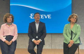 ep el consejero delegado de esteve staffan schuberg la directora financiera de la compania roser