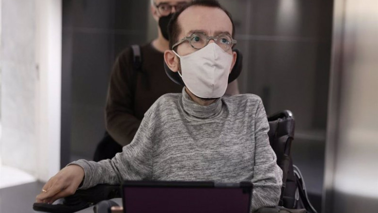 El portavoz de Unidas Podemos, Pablo Echenique, a su llegada a una rueda de prensa antes de participar en una Junta de portavoces del Congreso | Eduardo Parra - Europa Press ep el portavoz de unidas podemos pablo echenique a su llegada a una rueda de prensa antes de
