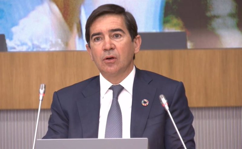 BBVA gana 1.141 millones en el trimestre y reduce su pérdida anual a 15 millones