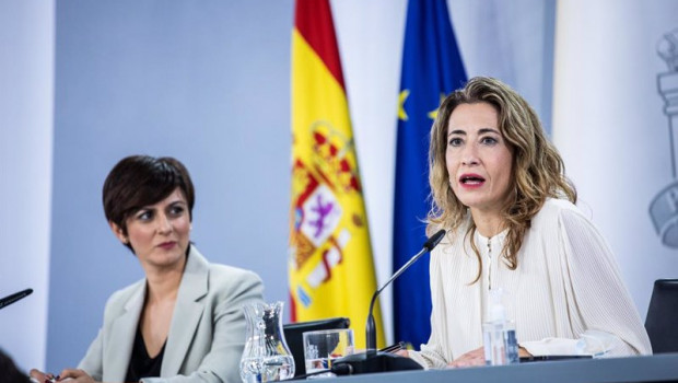 ep la ministra portavoz y de politica territorial isabel rodriguez y la ministra de transportes
