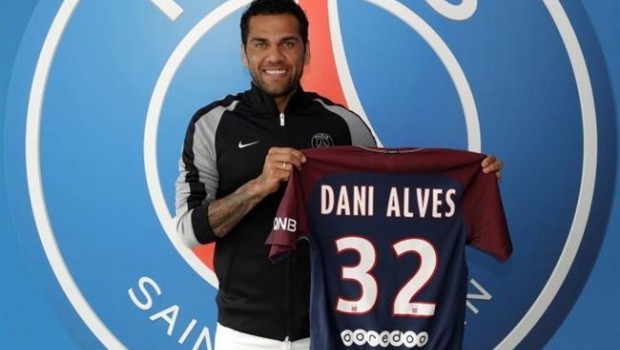 ep lateral izquierdo brasileno dani alves