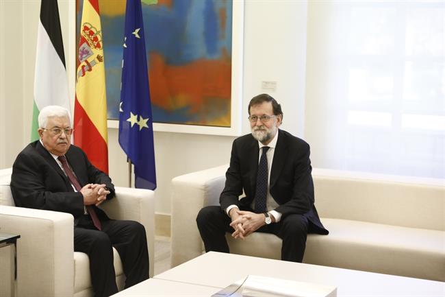 Rajoy recibe en La Moncloa al presidente de la Autoridad Nacional Palestina | EUROPA PRESS ep rajoy recibela moncloapresidentela autoridad nacional palestina