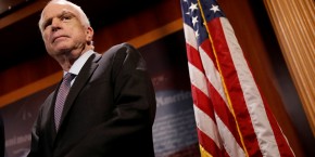 le-senateur-americain-john-mccain-renonce-a-se-soigner